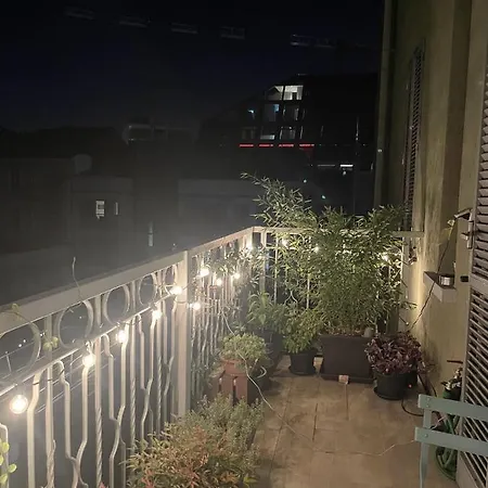 Lägenhet Isola - Bright 2-room With Balcony Milano